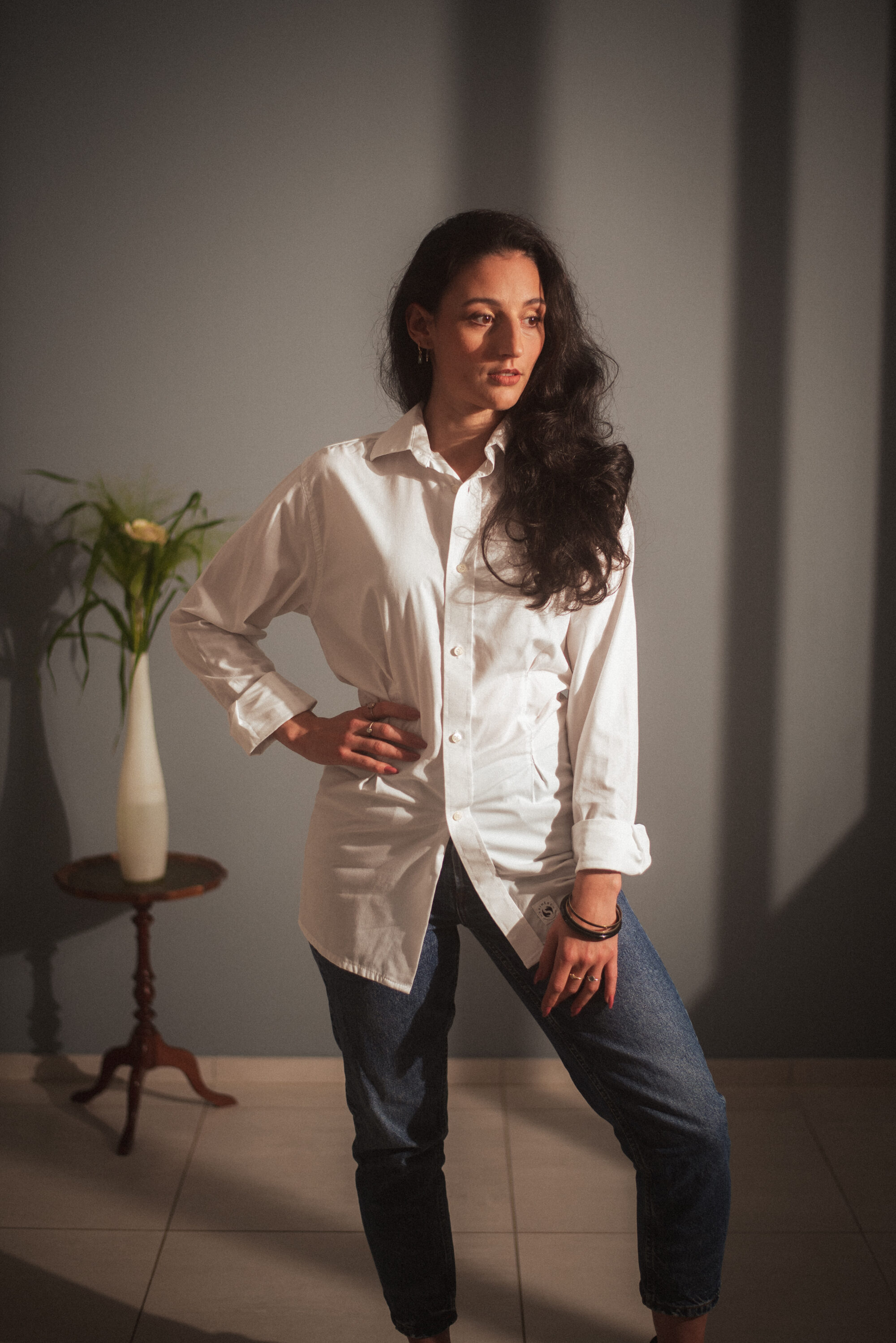 Chemise MANUELA - chemise masculine et féminine, cintrée à la taille et longueur bassin. Made in France , atelier à Annecy